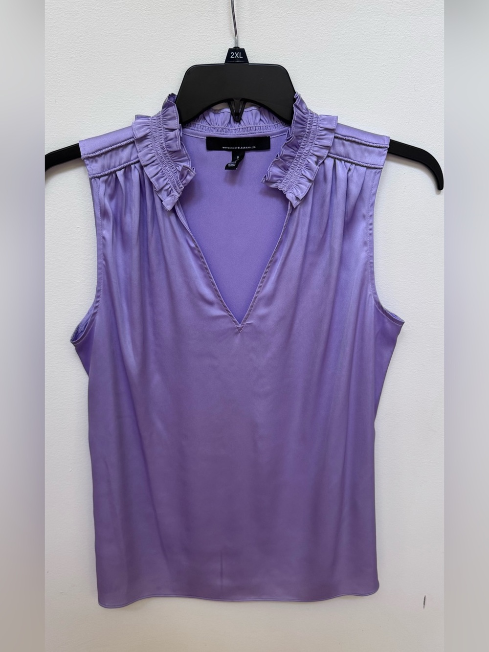 White House Black Market Lavender Ruffle-Trim V-Neck Sleeveless Camisole like ne